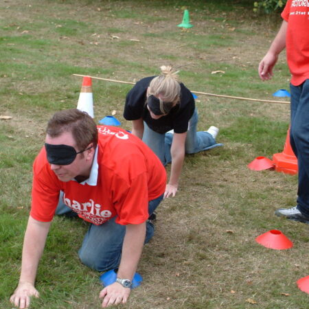 Blind sheep leadership training activity with Hi5